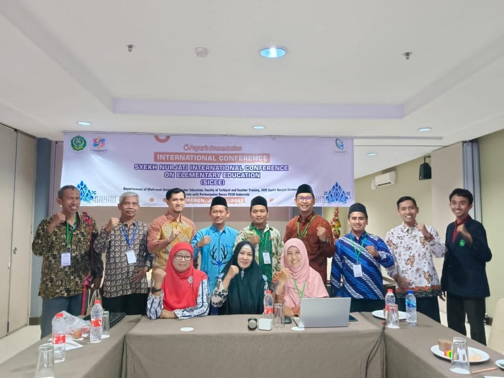 Kaprodi PGMI IIM Surakarta Hadiri Musyawarah Kerja Nasional PD-PGMI Ke-9 dan International Conference SICEE