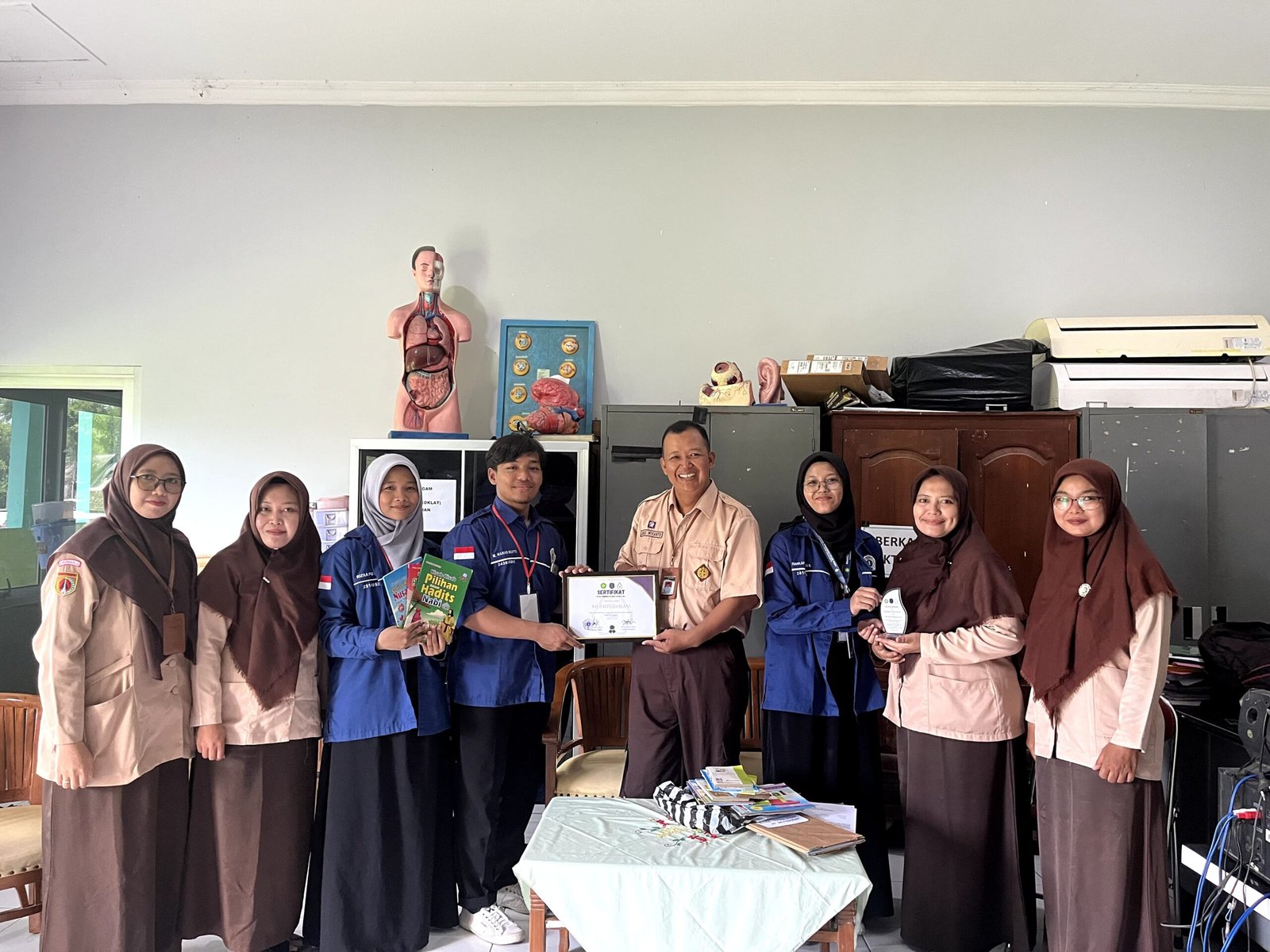 PGMI MENGAJAR BACA BUKUMU DAN TINGKATKAN PRESTASIMU 2